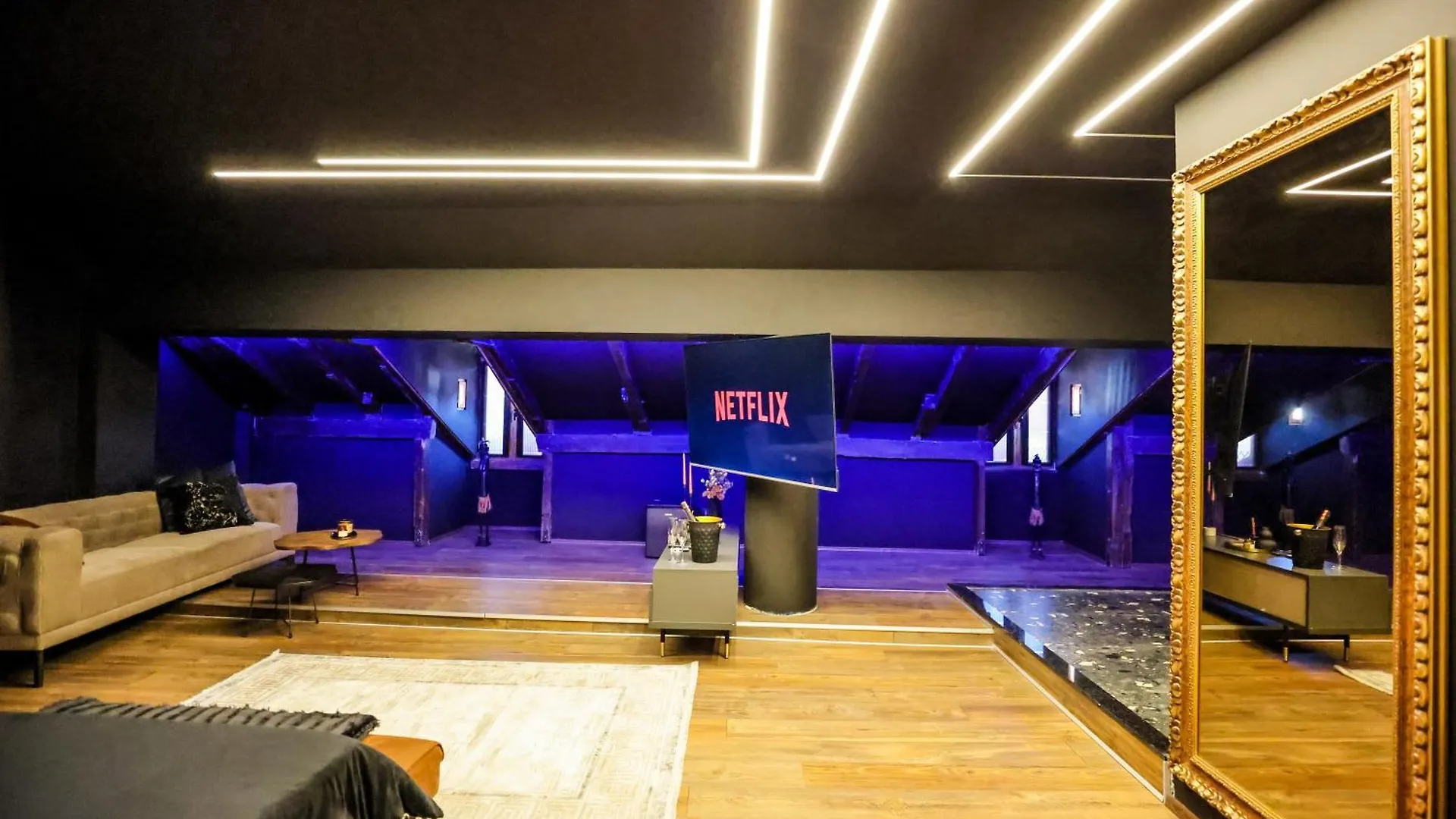 Hotel Unique Luxury Suite Shkoder