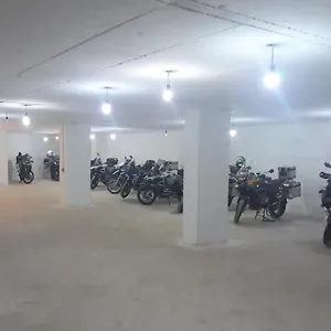 Hotel Petit Elita